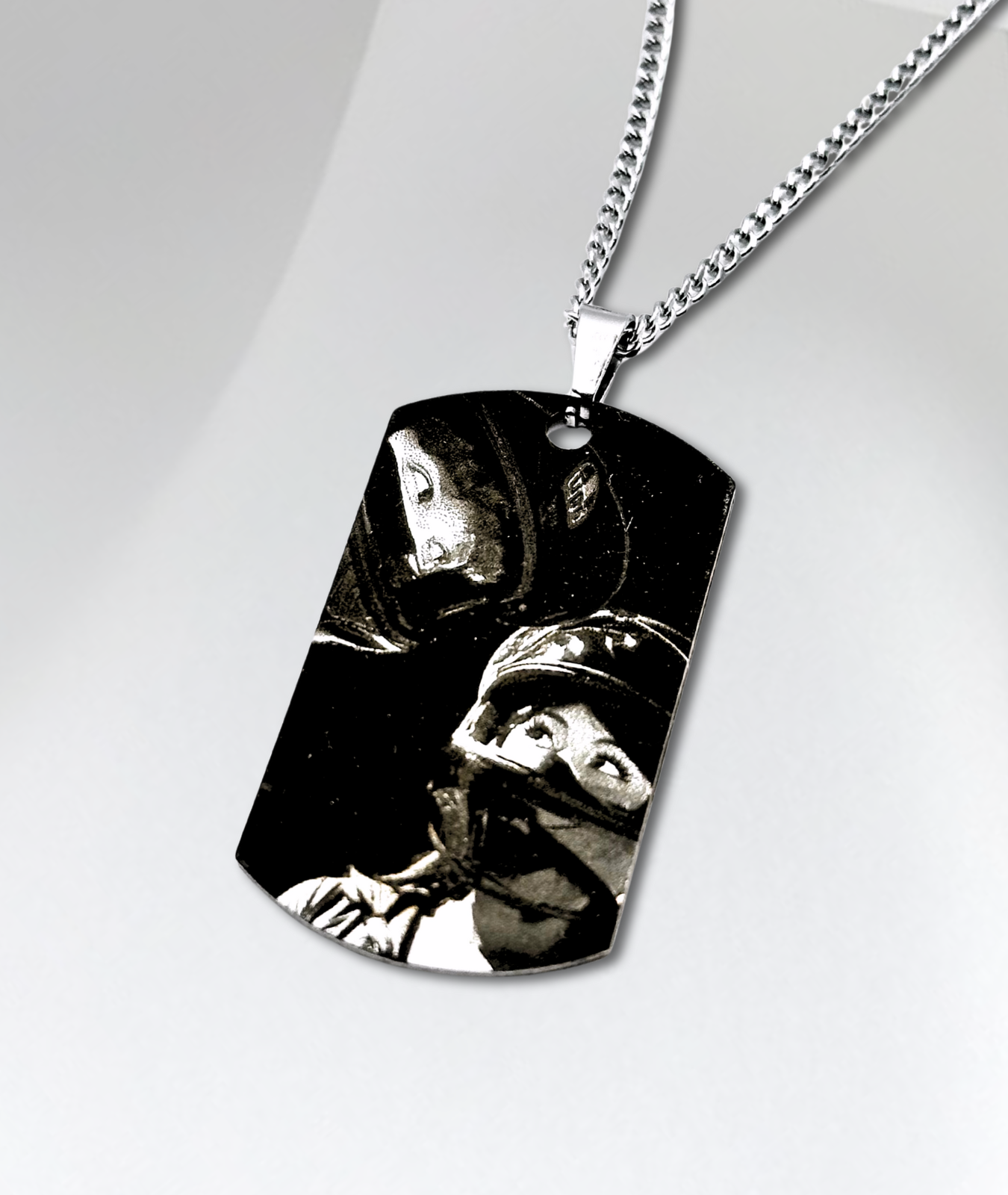 Breloc cu Poza Voastră™ - Personalizat și Fotogravat în Oțel