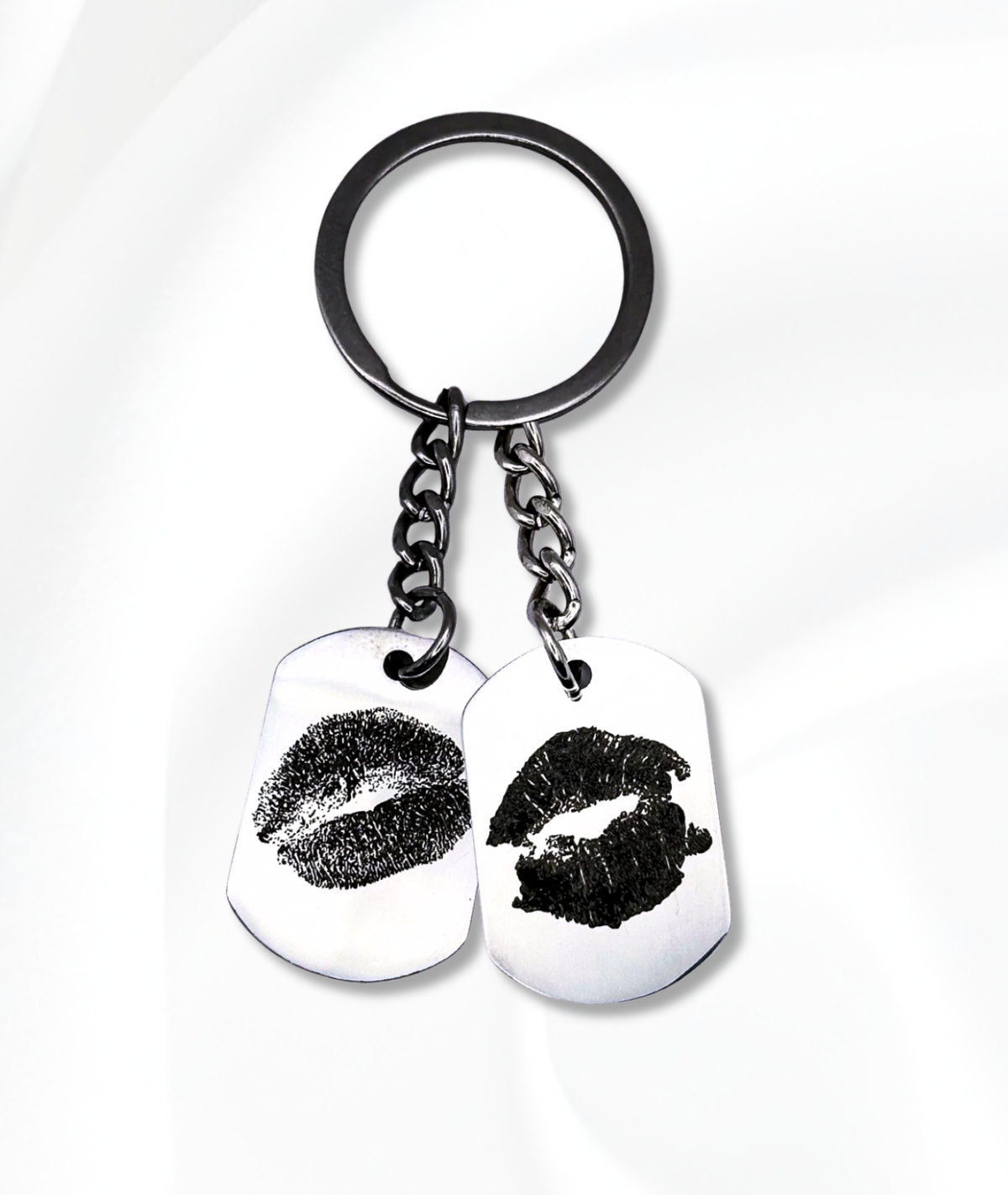 Breloc Kiss Mic - Gravat – cadou personalizat gravat