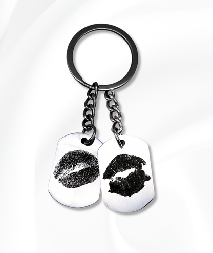 Breloc Cu Buze Mic - Personalizat Gravat Din Oțel
